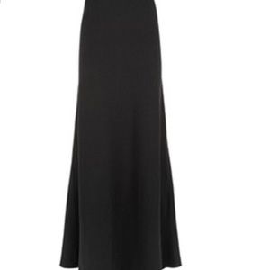 Formal long skirt. 98% cotton.Open to offers